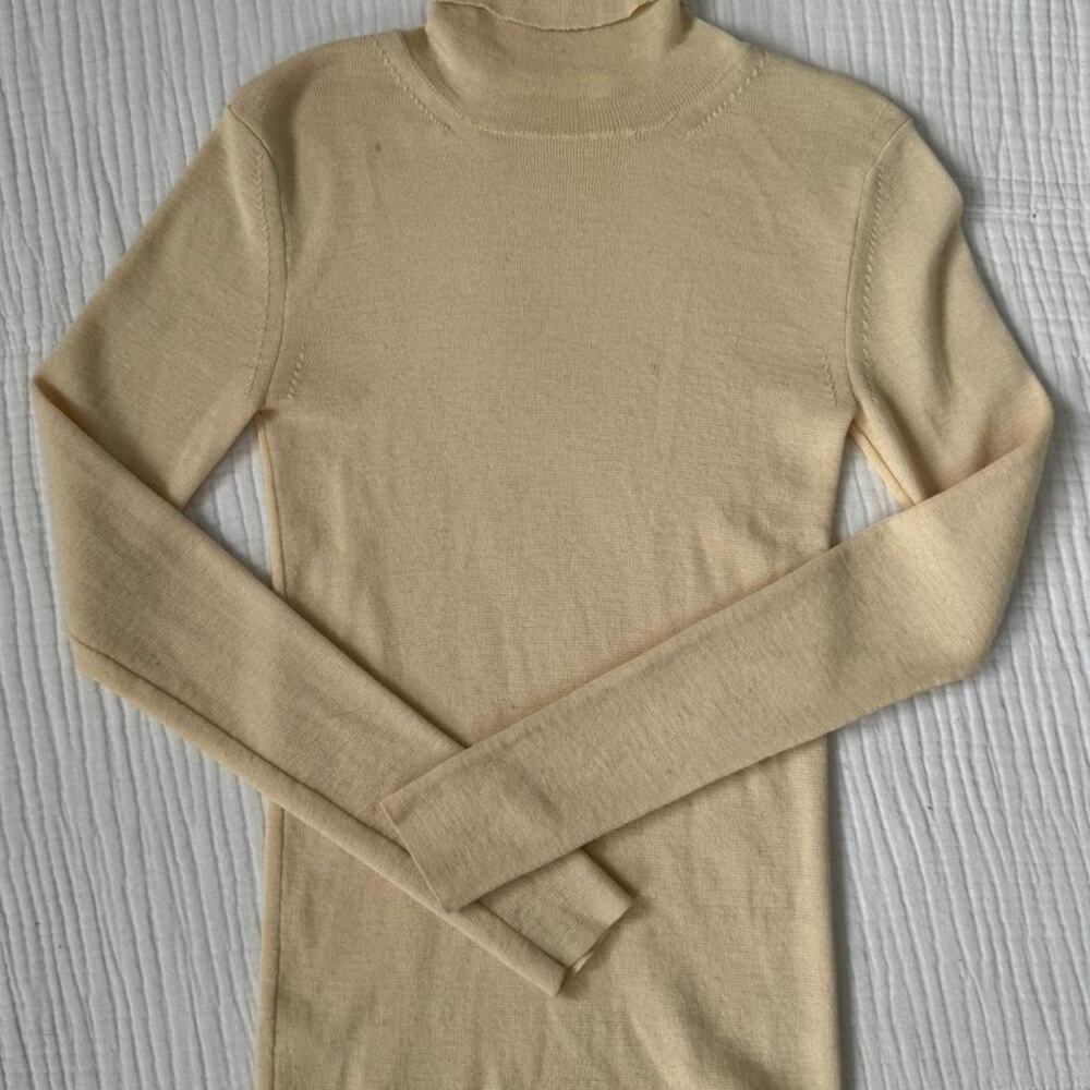 Cream ivory turtle neck